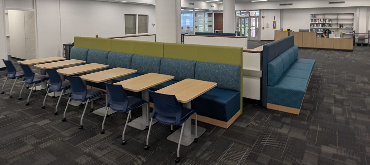 A picture of the upstairs of the Science Library. Includes seating. 